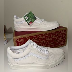 Vans Old Skool Pig Suede Shoe size 8.5 NWT